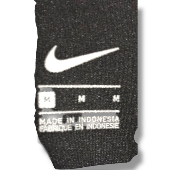 Nike Women’s Black With Grey Details Full-Zip Lightweight Sports Jacket - Picture 15 of 16